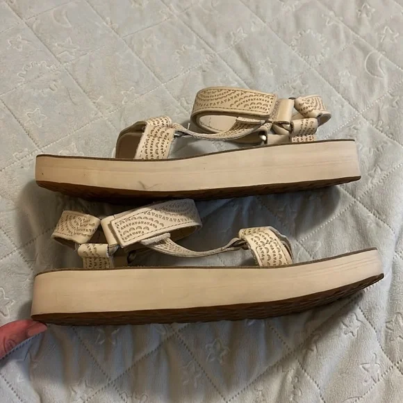 Teva Universal Geometric Sandals - Picture 9 of 11